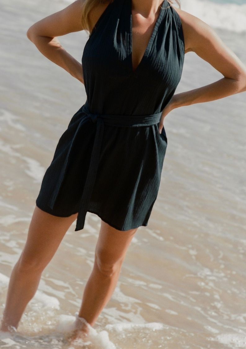 Behati Mini Dress Black with relaxed fit and removable waist tie in textured cotton